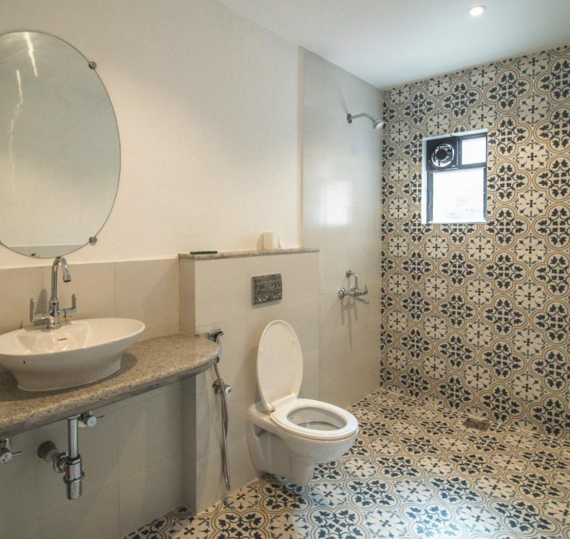 Solsons Toilet